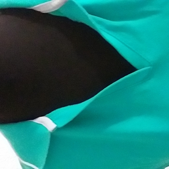 ST. JOHNS BAY Petite Polo - Picture 2 of 7